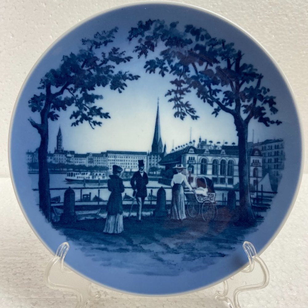 Vintage Decor Plate Royal Copenhagen Denmark